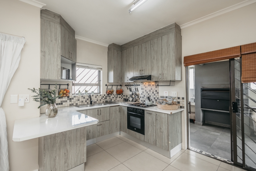 4 Bedroom Property for Sale in Viking Village Western Cape